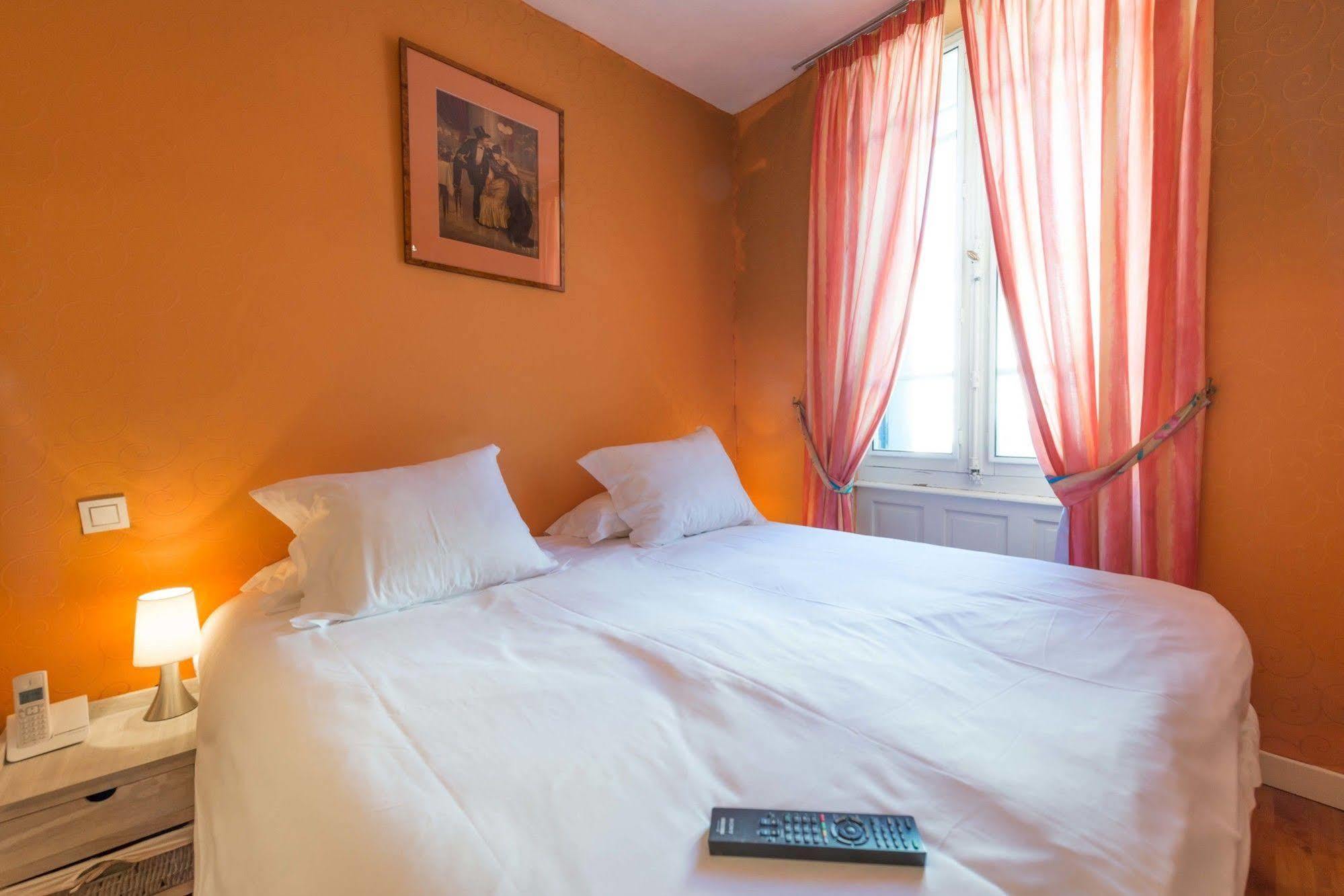 Europe Hotel Кастр Экстерьер фото